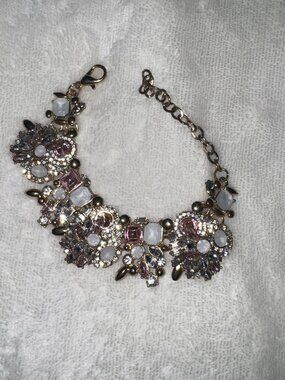 Flower bracelet